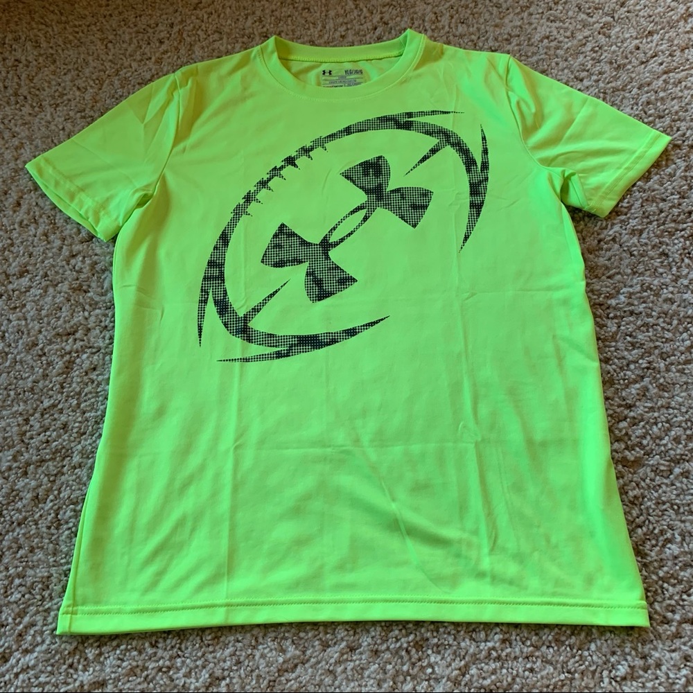 Under Armour boys T-shirt